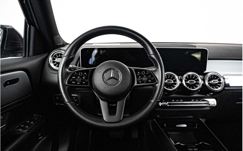MERCEDES-BENZ GLB 180