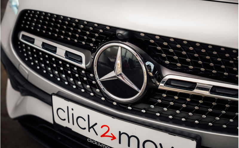 MERCEDES-BENZ GLA 180