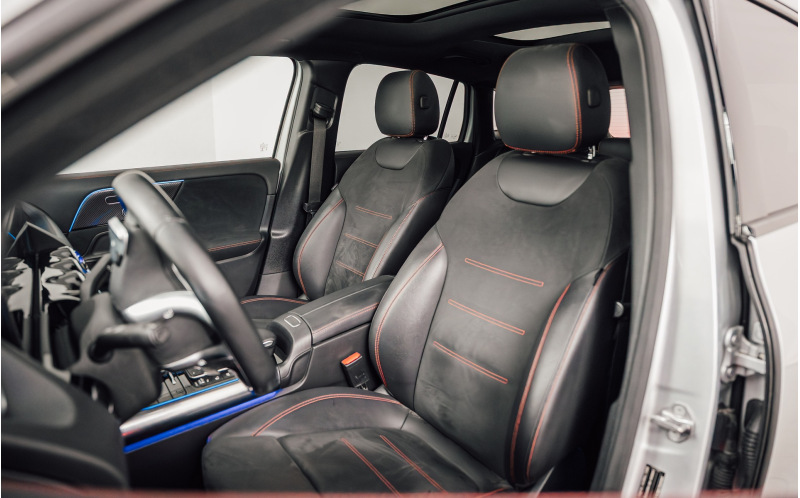MERCEDES-BENZ GLA 180
