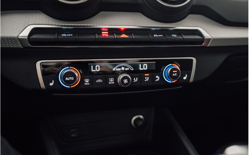 AUDI Q2