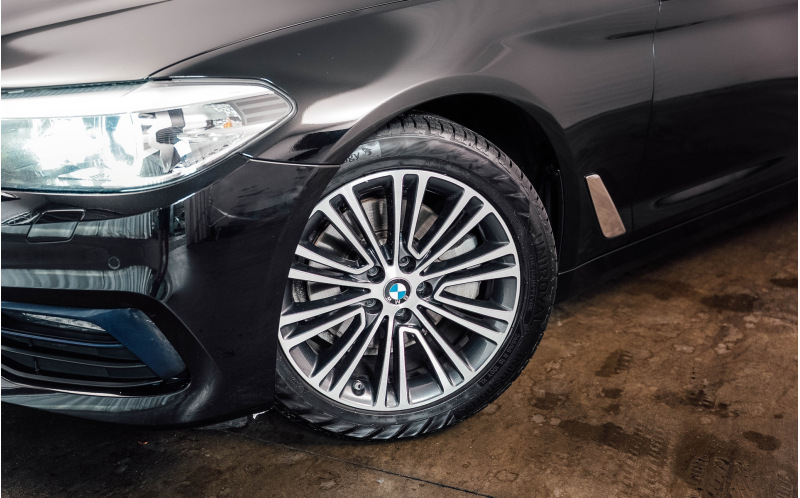 BMW 518