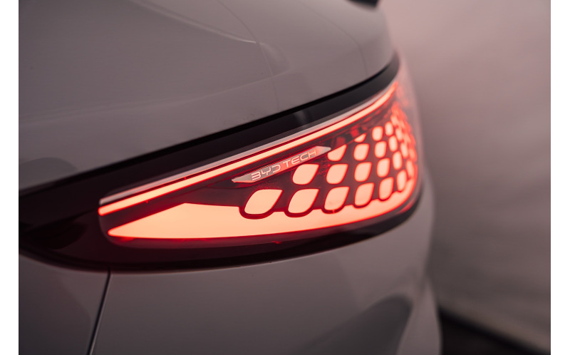 BYD Sealion 7