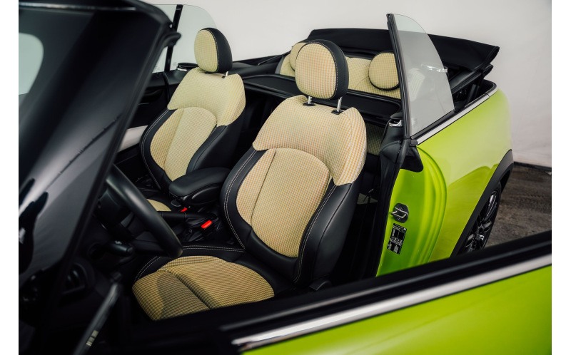 MINI Cooper Cabrio