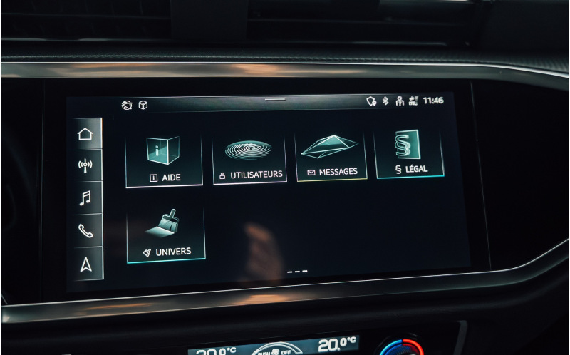 AUDI Q3