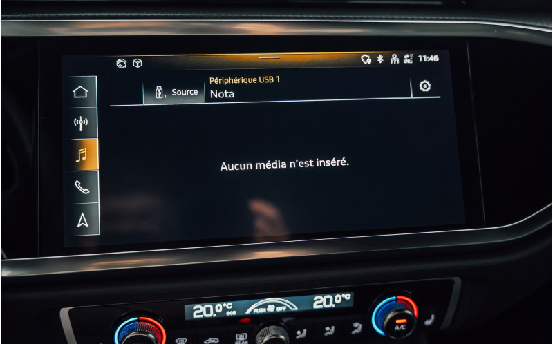 AUDI Q3