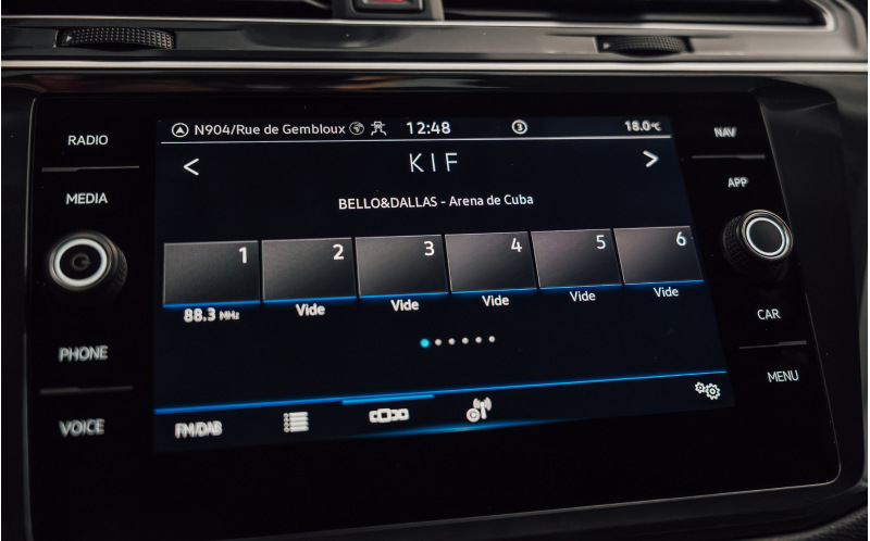 VOLKSWAGEN Tiguan