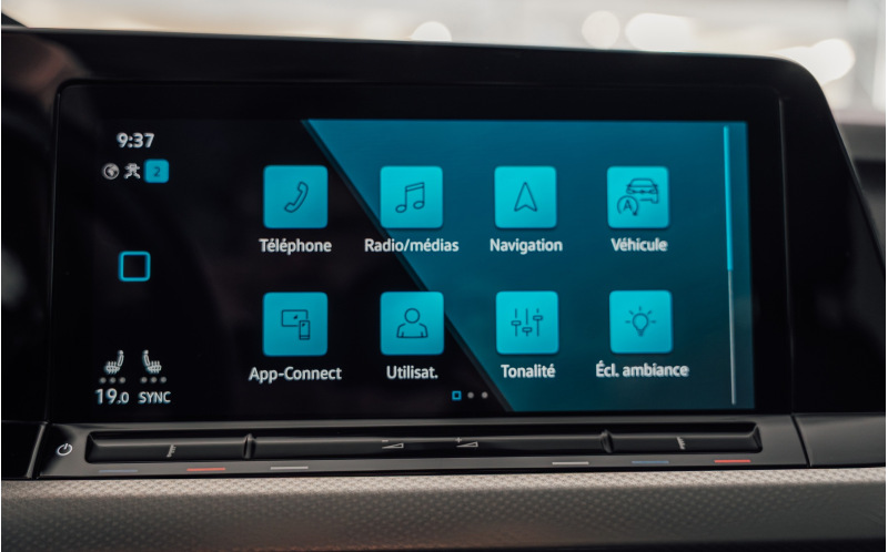 VOLKSWAGEN Golf