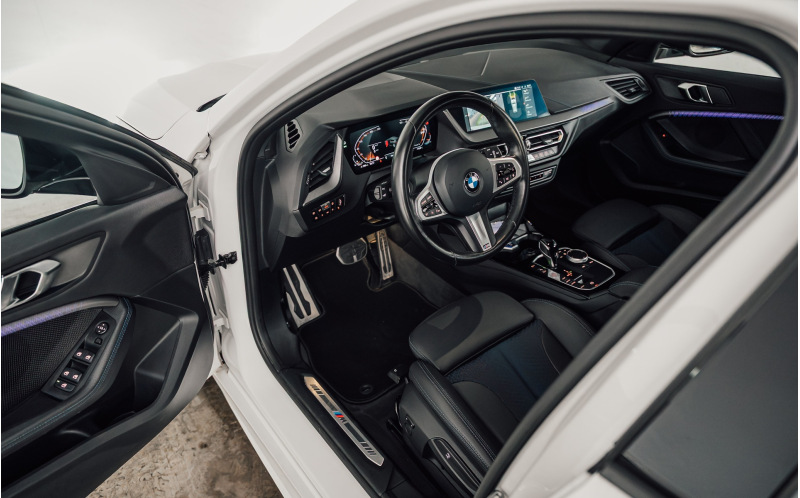 BMW 118