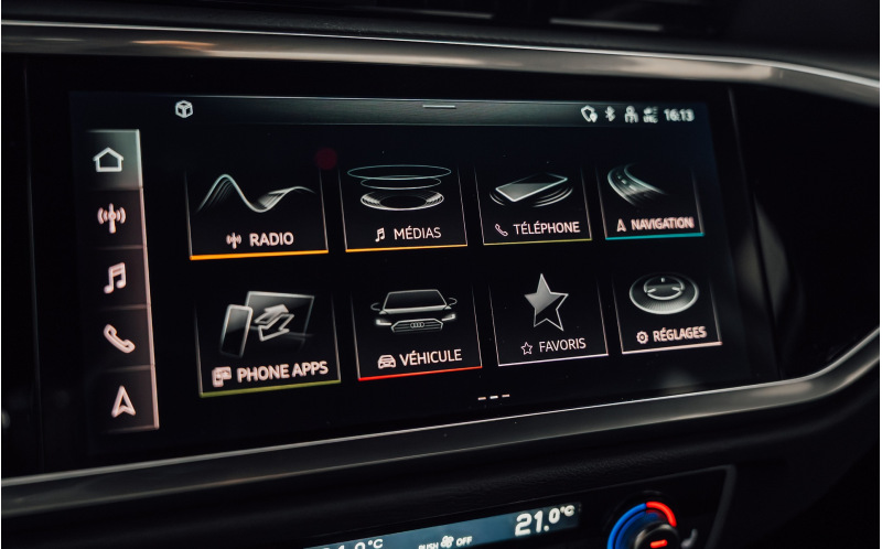 AUDI Q3