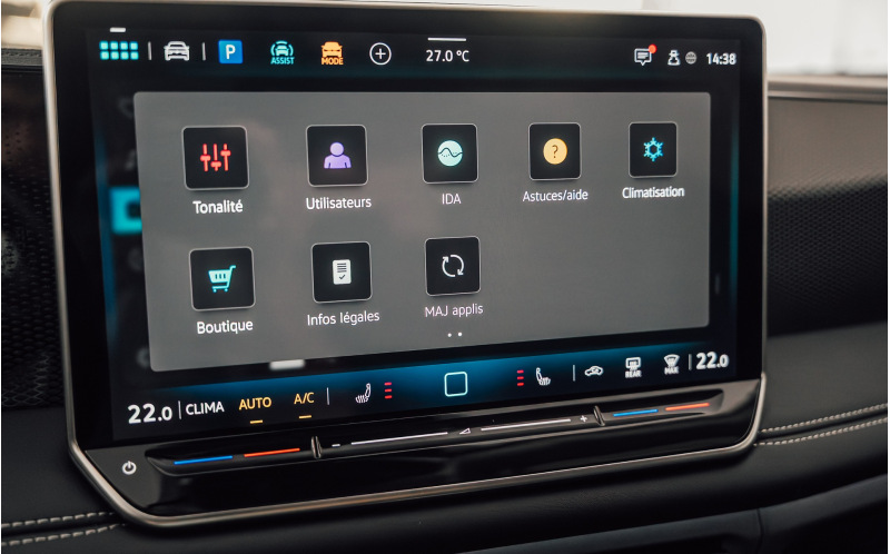 VOLKSWAGEN Tiguan
