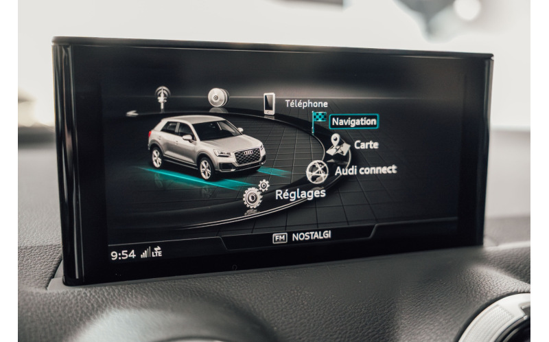 AUDI Q2