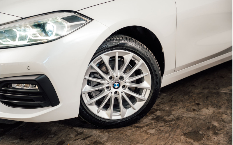 BMW 118