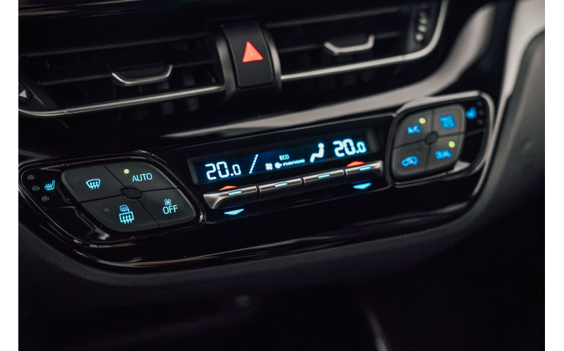 TOYOTA C-HR
